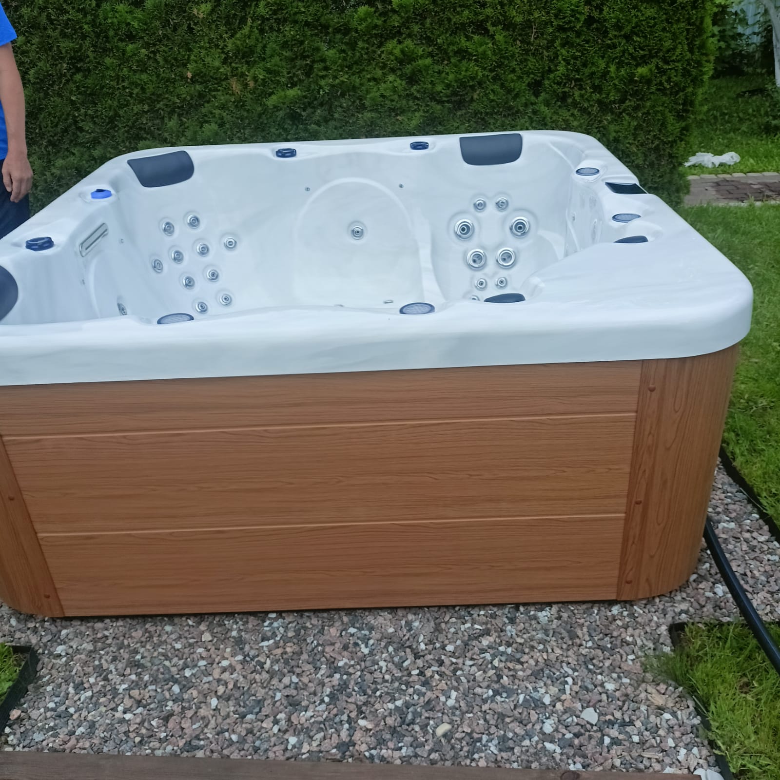 Доставка спа-бассейна Lovia Spa ZR6005